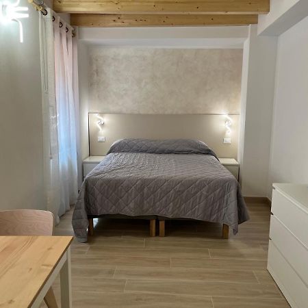 Anfite Apartments Santa Maria ديسينسانو ديل غاردا المظهر الخارجي الصورة